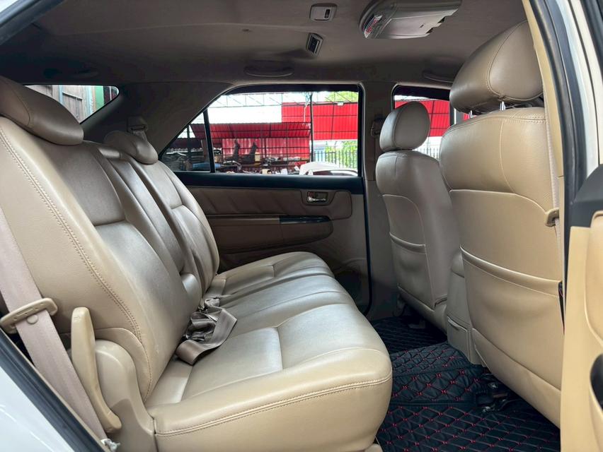 TOYOTA FORTUNER 3.0 TRD Sportivo II 4WD ปี 2010 11