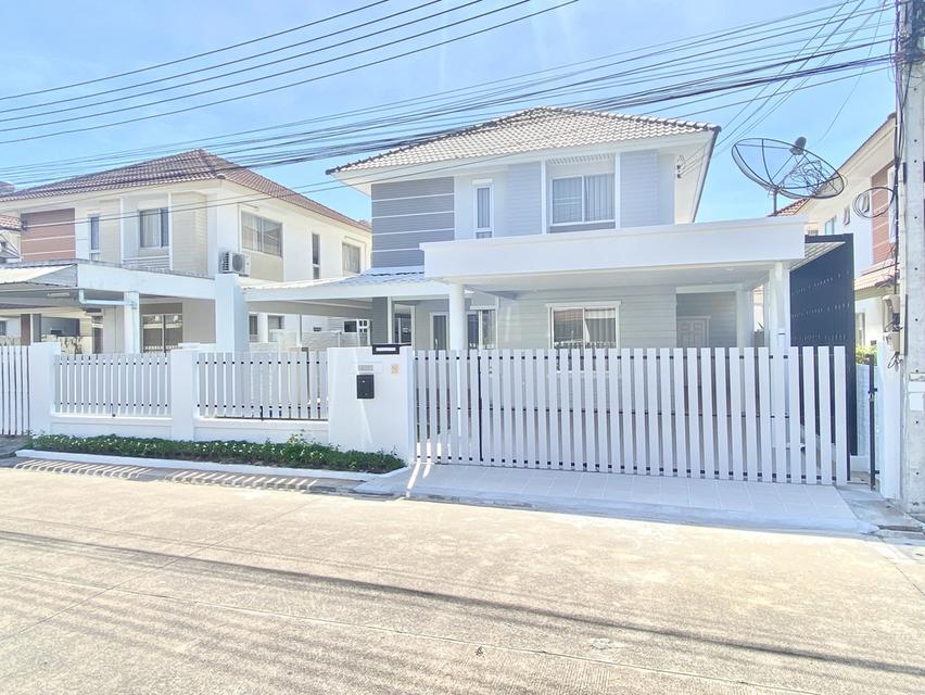 Selling Baan klang Saun  Pattaya 1