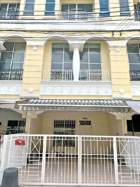 บ้านกลางเมือง 4 นอน เดอะไนน์ พระราม 9 2.4 กม.ให้เช่าทาวน์โฮม 3.5 ชั้นมีดาดฟ้า 25ตร.วา.305ตร.ม. พระราม9 ศรีนครินทร์ MRT ห