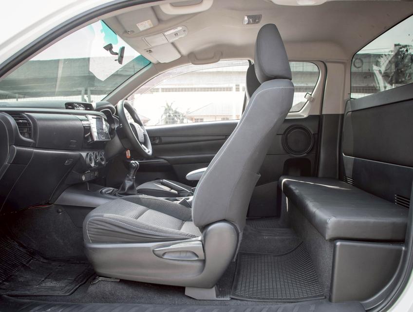TOYOTA REVO 2.7 J Plus +ติดแก๊สLPG SMARTCAB ปี2017 รถบ้านแท้  10