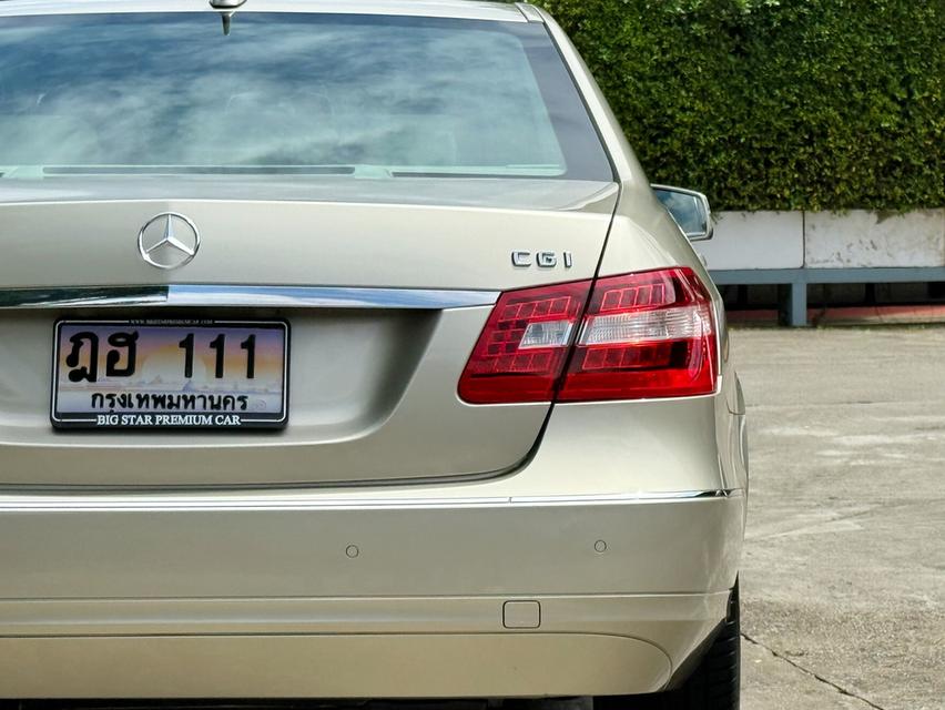 2011 BENZ E200 CGI ( รถมือเดียวออกป้ายแดง ) รถวิ่งน้อย เข้าศูนย์ตามระยะ ไม่เคยมีอุบัติเหตุ สภาพสมบูรณ์ พร้อมใช้งานครับ 9