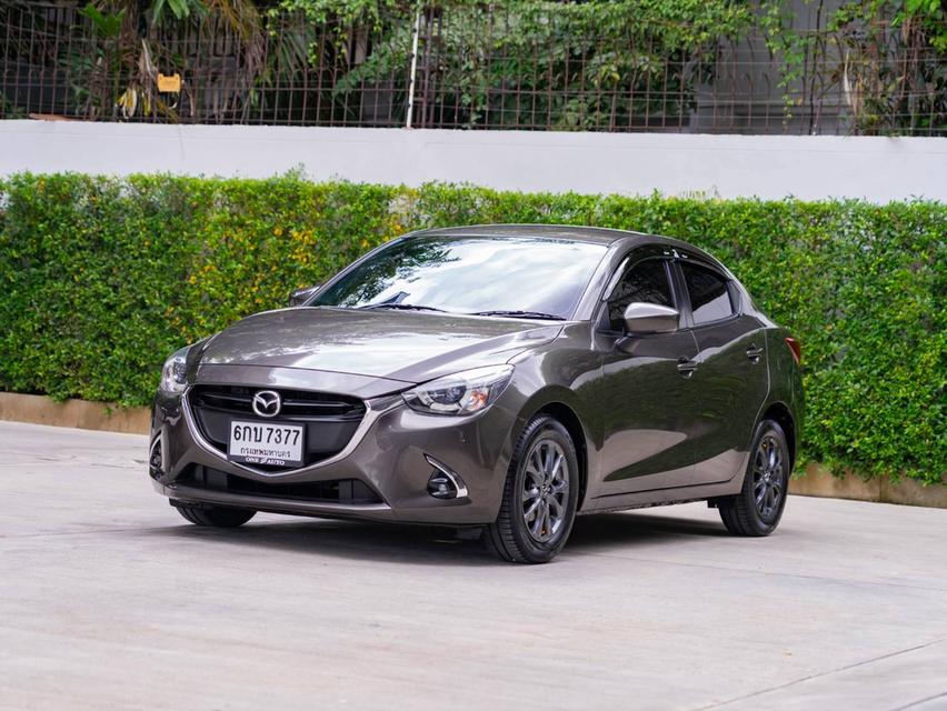 Mazda 2 1.3 High Connect Sedan ปี 2017เจ้าของเดียว เข้าศูนย์ทุกระยะ