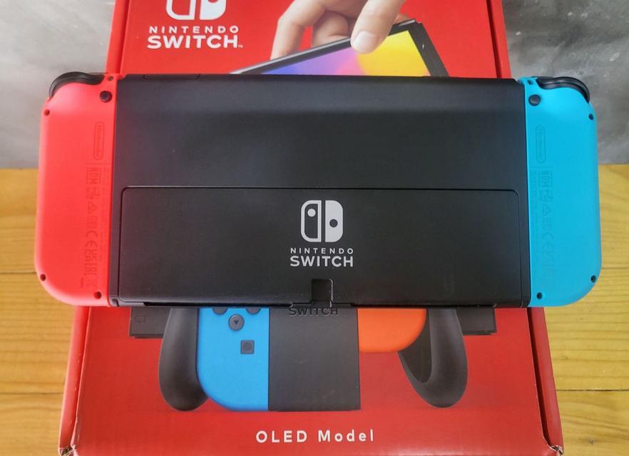 เครื่องเล่นเกม Nintendo Switch OLED 5