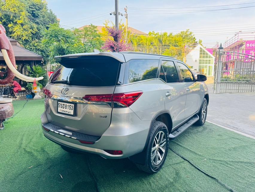 TOYOTA FORTUNER 2.8 V 4WD ปี 2018 6