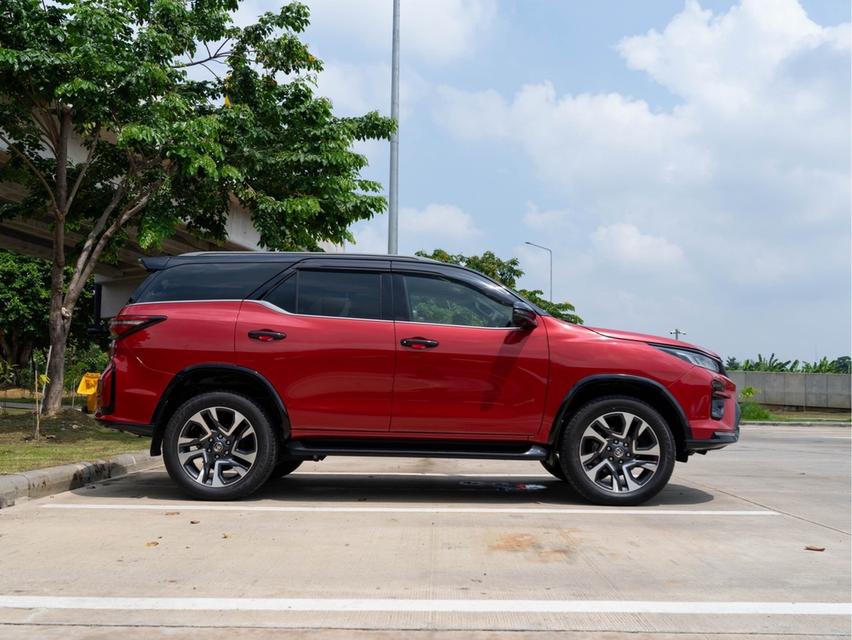 Toyota Fortuner 2.8 Legender 4WD ปี : 2021 7