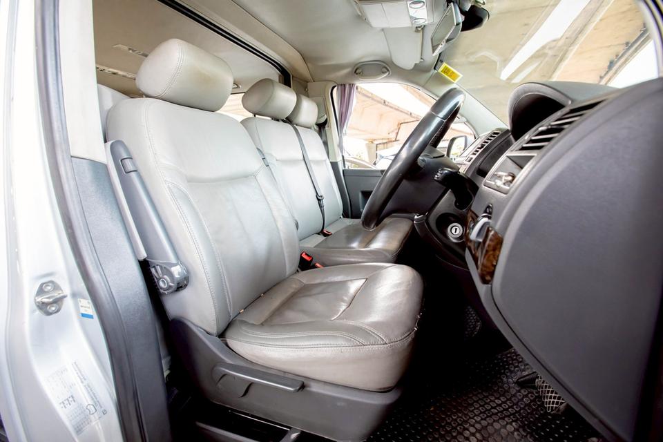 VOLKSWAGEN CARAVELLE 2.0 TDI ดีเซล 2013 สีเทา ประตูไฟฟ้า รูปที่ 10