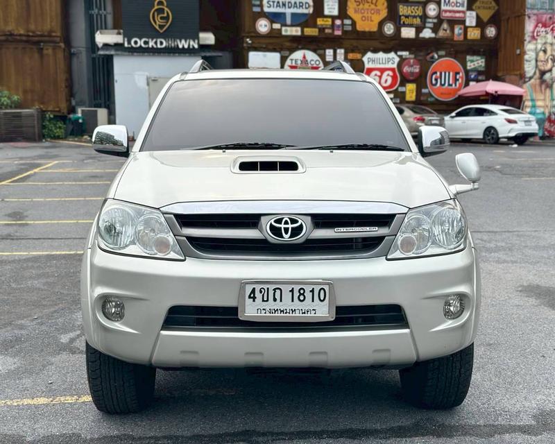 Toyota Fortuner 3.0 V เกียร์ Auto ขับ 4 สีบรอนซ์ทอง ปี2006