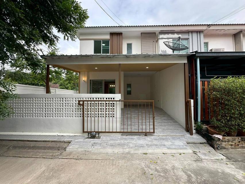 หมู่บ้านพฤกษา 92 ถนนลำลูกกา ต.ลาดสวาย อ.ลำลูกกา จ.ปทุมธานี 1