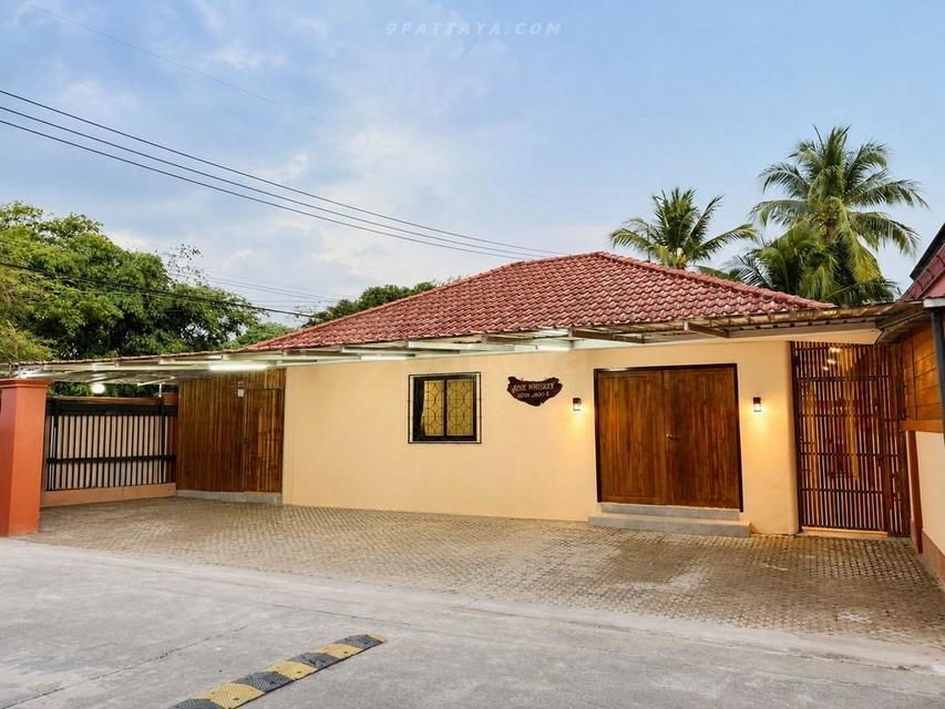 For Rent — Newly Renovated House at Daenevang Village, Huai YaiNow available and ready to move in. Newly renovated house for rent at Daenevang Village รูปย่อยที่ 1