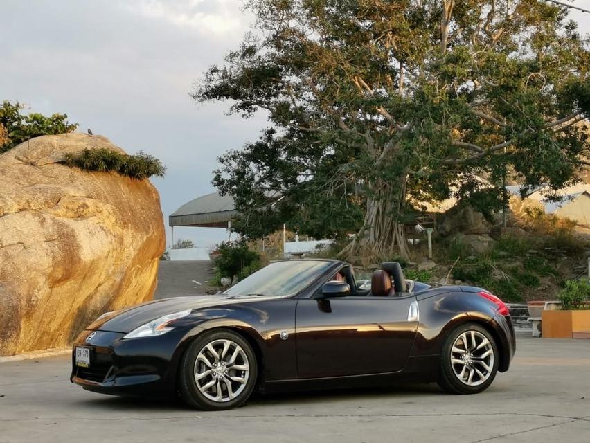 NISSAN 370 Z Roadster ปี 2011 สีดำม่วง