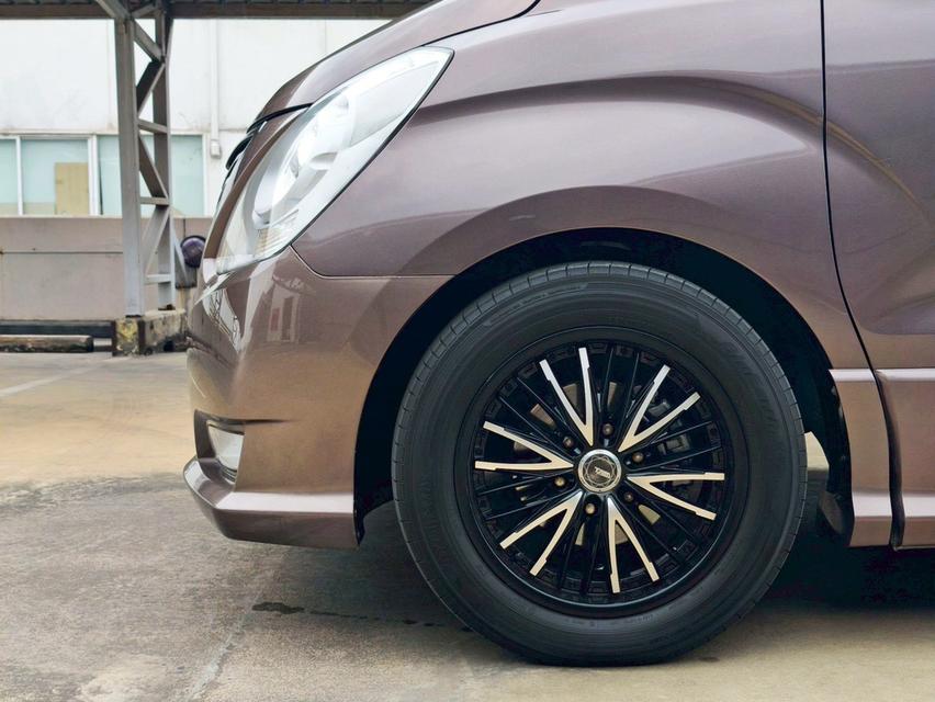 รหัสรถ CAT1156 2015 จด 2017 HYUNDAI H-1 2.5 Elite มือเดียว ออโต้ สีน้ำตาลเงาวับ ใสๆ