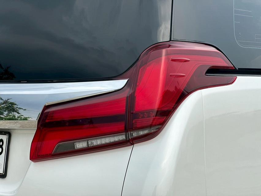 Toyota Alphard 2.5 SC Package MNC 2020 จด 2021