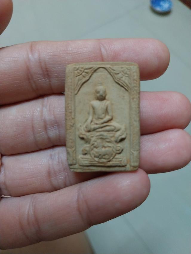 พระเครื่องเนื้อดินไม่ทราบที่
