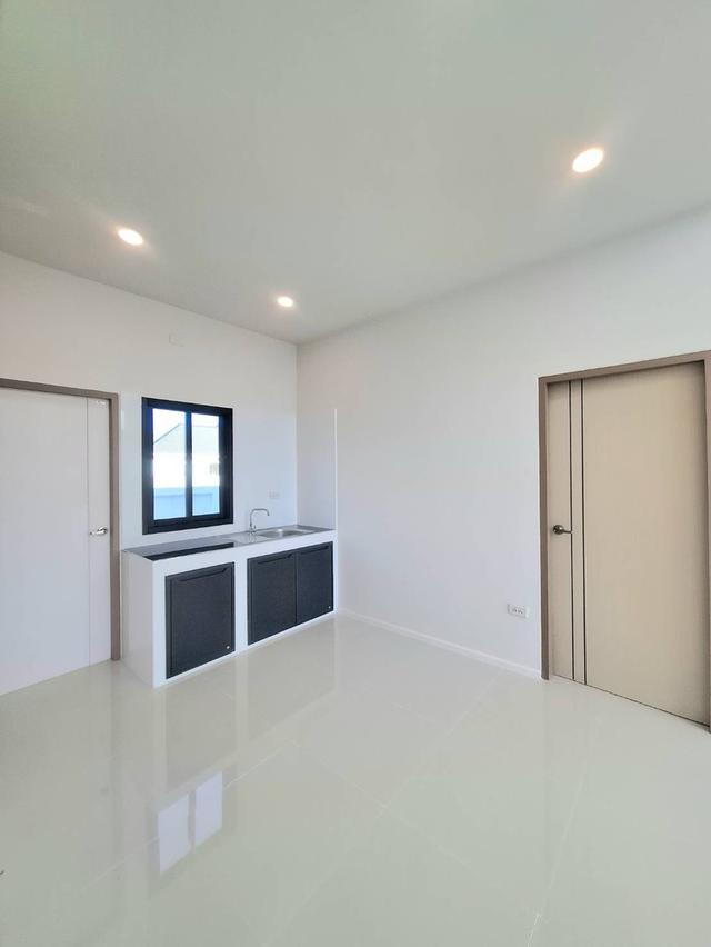 💸 งบไม่ถึง 2 ล้าน! ได้บ้านนอร์ดิก 2 นอน ฟรีโอน เพียง 1.98 ลบ. (กำลังก่อสร้าง) ทักแชทเลย ✅ 16