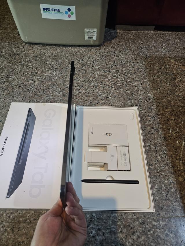 ขายๆๆๆถูกSamsungTabS7FEสีGray 64กิ๊กLTEใส่ซิมได้ยกกล่องสูนTrueสภาพสวยการใช้งานดีเยี่ยมทุกๆฟังชั่นเครื่องรีสโตได้ตลอดไม่มีติดแอคเค้าใดๆคับ ( จอขาวจั๊วๆ 6