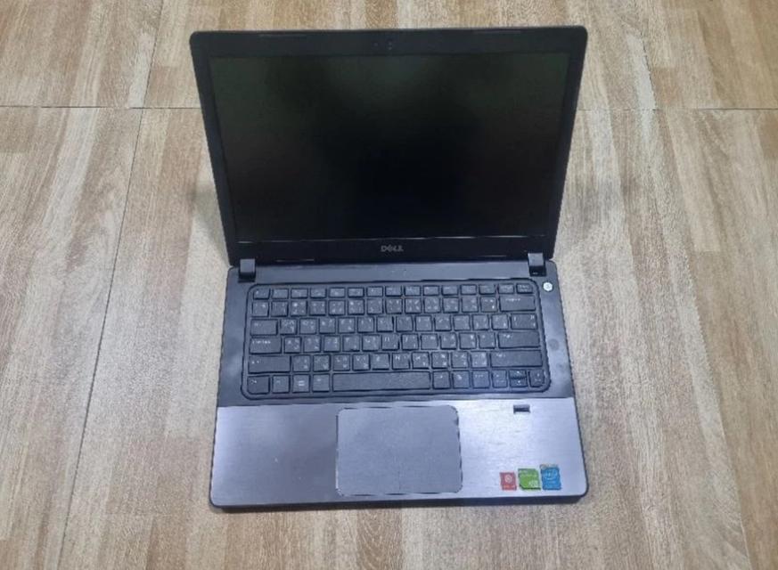 Notebook Dell แบบบางและเบา มือ2 2