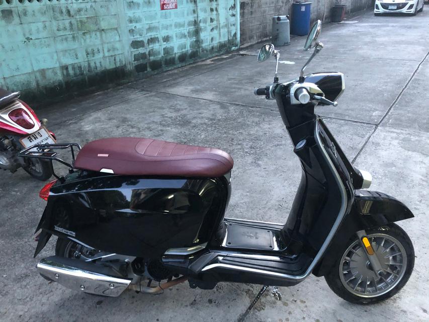 Lambretta V200 Special Flex Black 2019 4