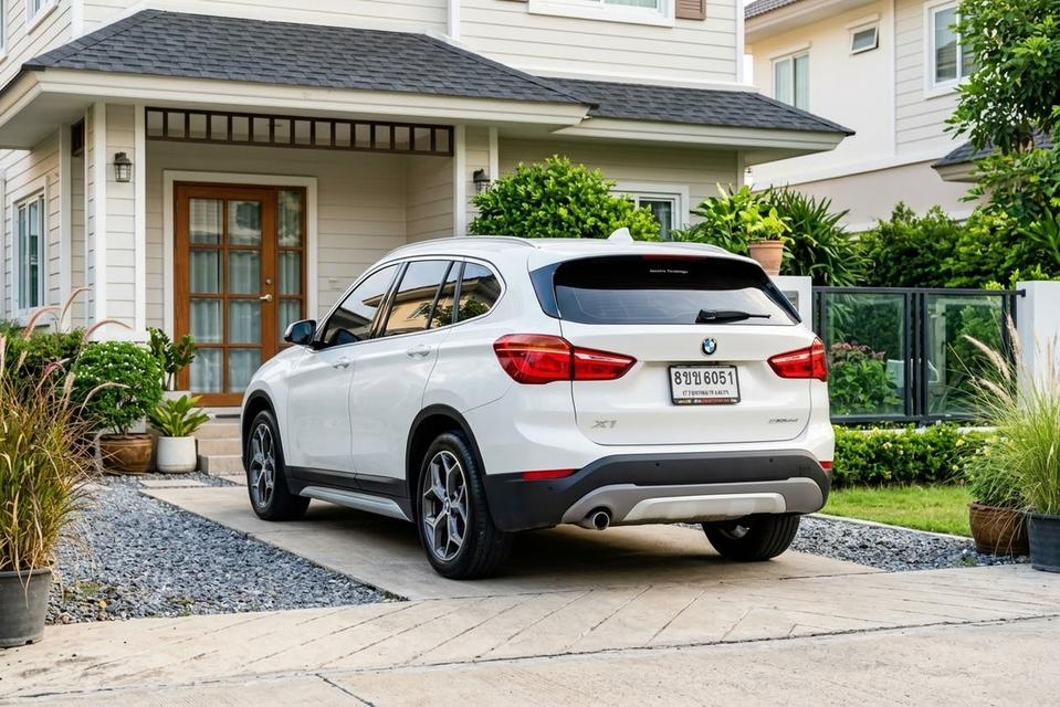 BMW X1 2.0 sDrive18d X-Line ปี 2019 จด 2021 รูปที่ 4
