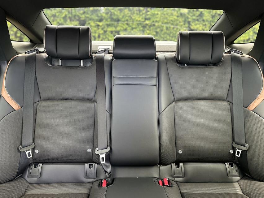 Toyota Crown Crossover RS Advance 2.4 TURBO 4WD  ปี 2024 18