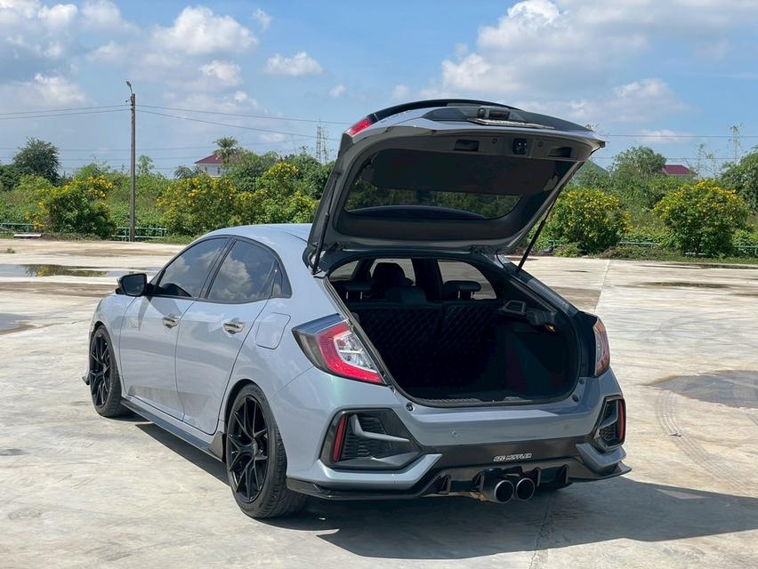 Honda Civic FK 1.5 Turbo RS mnc ปี 2022 สีเทาแลมโบ 3