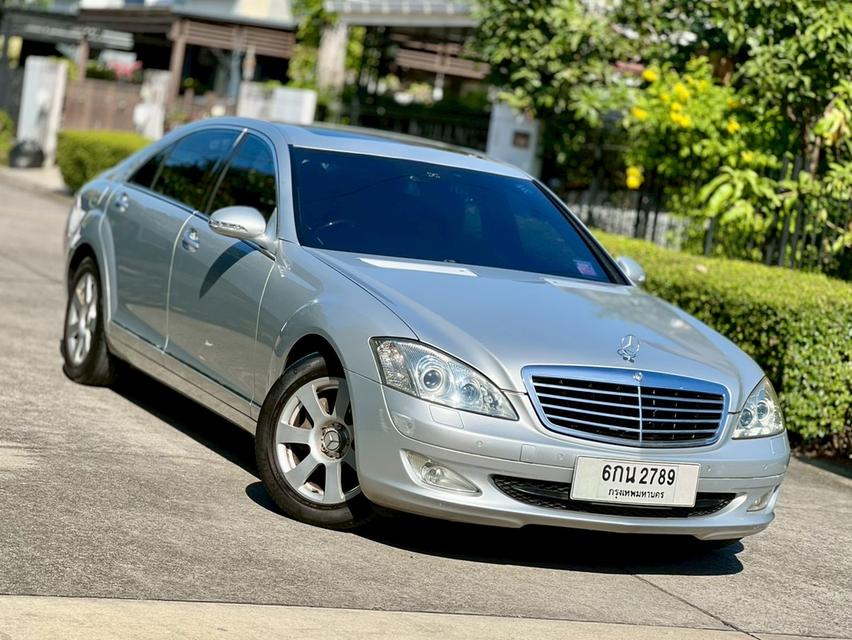 Mercedes Benz S300L W221  เครื่องยนต์: เบนซิน เกียร์:AT ปี: 2007 จด:2011 สี:เทา ไมล์ 16x,xxx km.