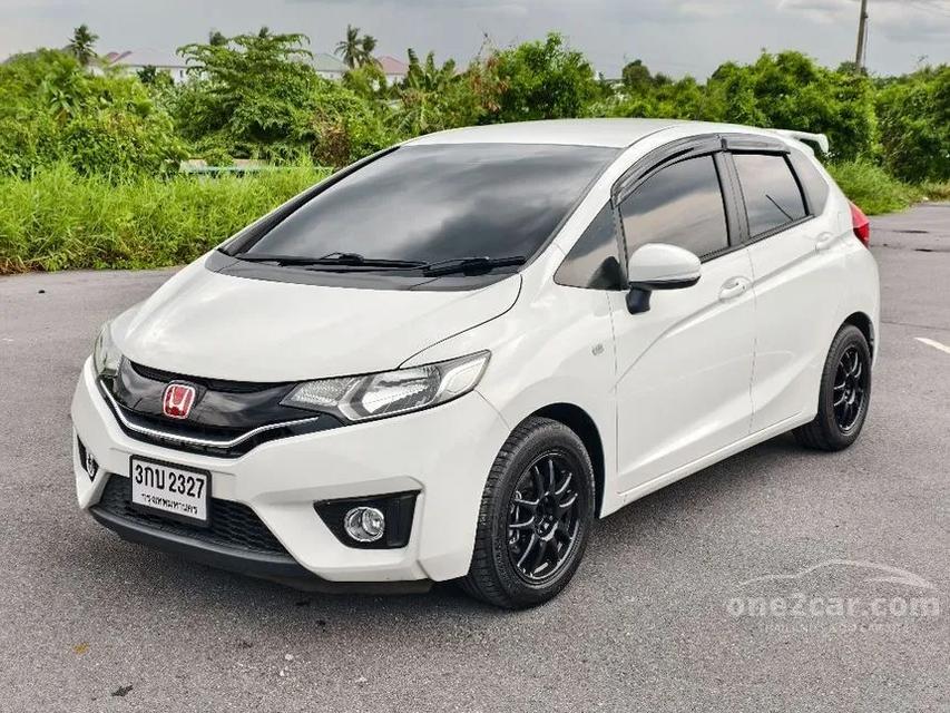 2014 Honda JAZZ 1.5 (ปี 14-22) V+ Hatchback