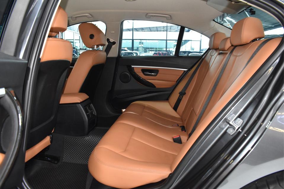 รหัสรถ JRS4567 BMW 320d F30 ดีเซล LCI  ปี 2018 10