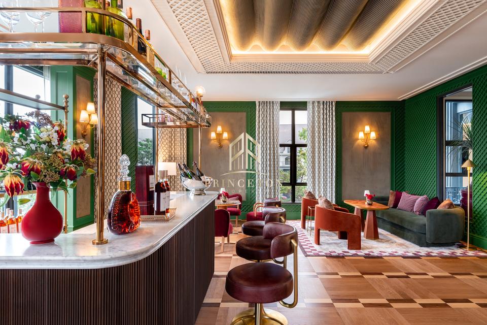 Narasiri Victoire Krungthep Kreetha 18