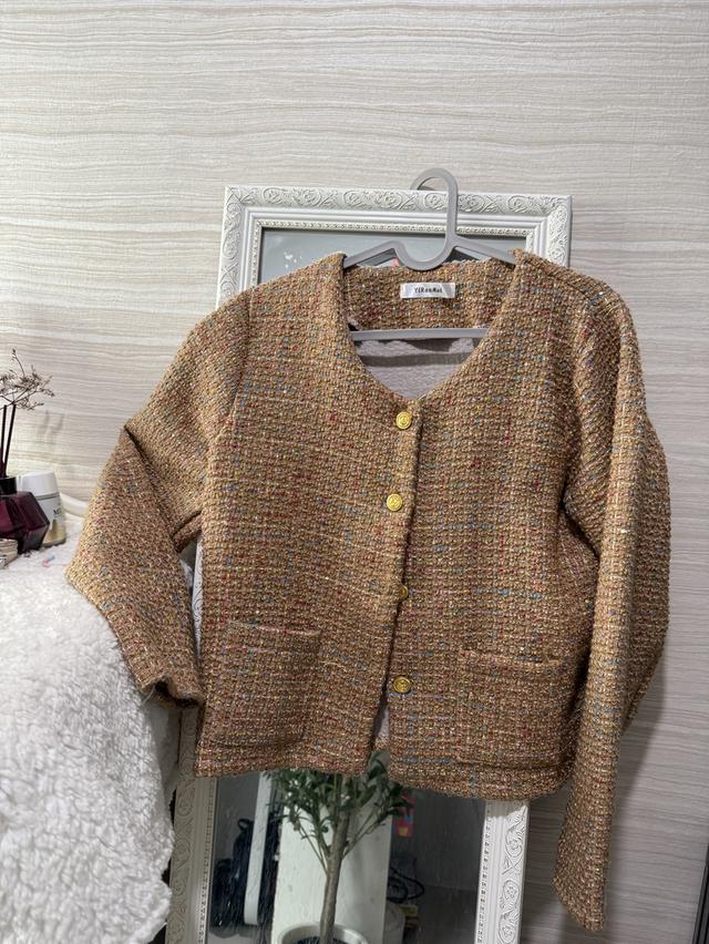 เสื้อมือสองใส่ครั้งเดียว 8