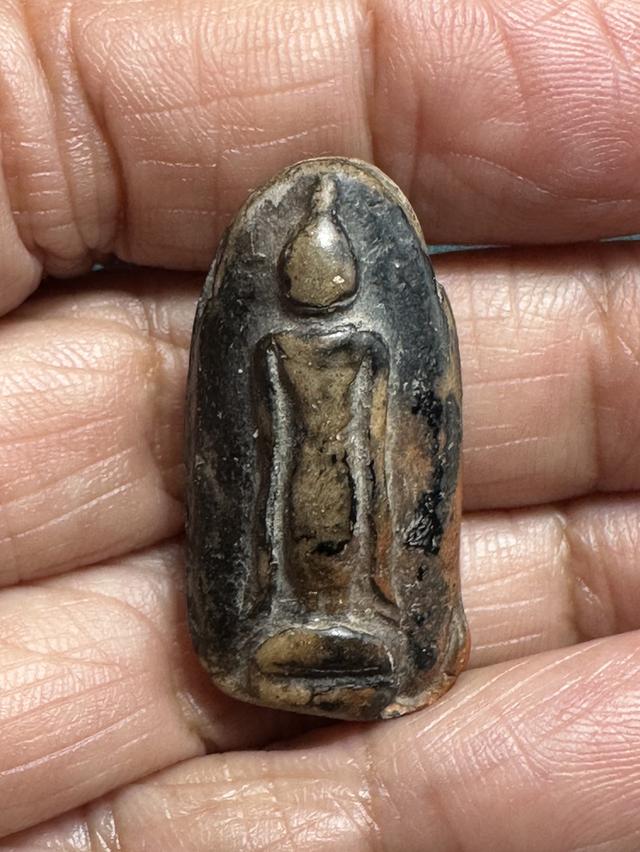 องค์ละ1850🙏พระกำแพงเปิดโลกยืนตอ เนื้อผ่านดำเขียว🙏พระกำแพงลีลาเม็ดขนุน รูปที่ 7