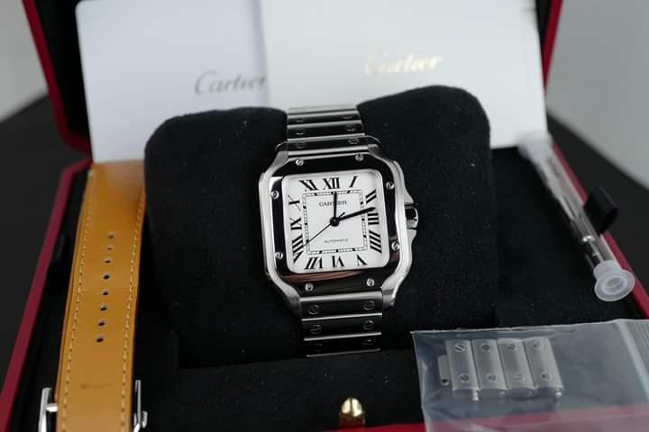 ขายนาฬิกามือสอง Cartier Santos de Cartier medium size white dial ปี 2023 