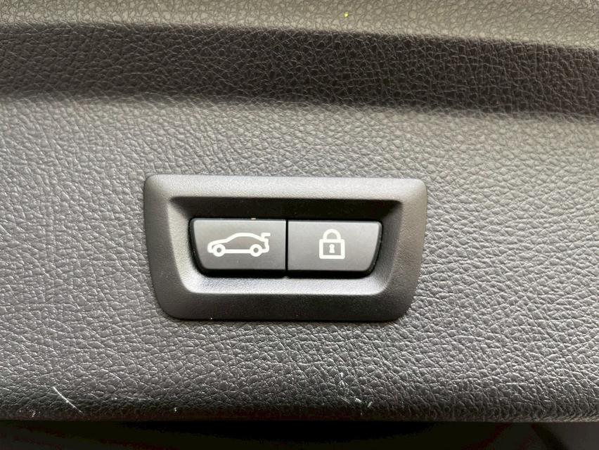 ขาย BMW 320d GT ปี19 13