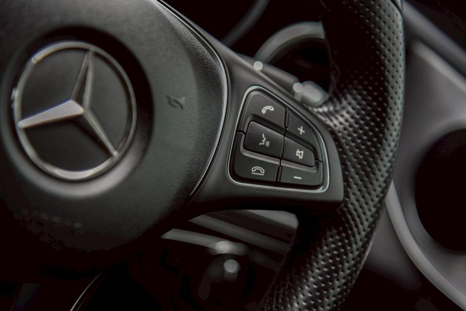 รหัสรถ CBL9252 Mercedes-Benz C200 2.0 Avantgard [W205] AT 2015 15