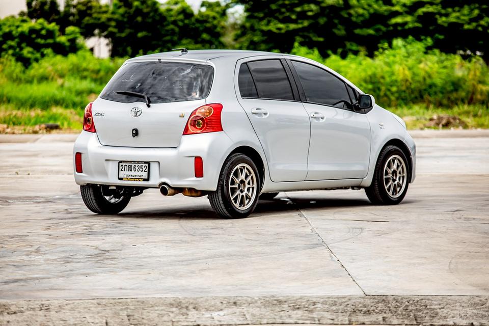 Toyota Yaris 1.5J ปี 2013 เกียร์ออโต้ สีเทา 5