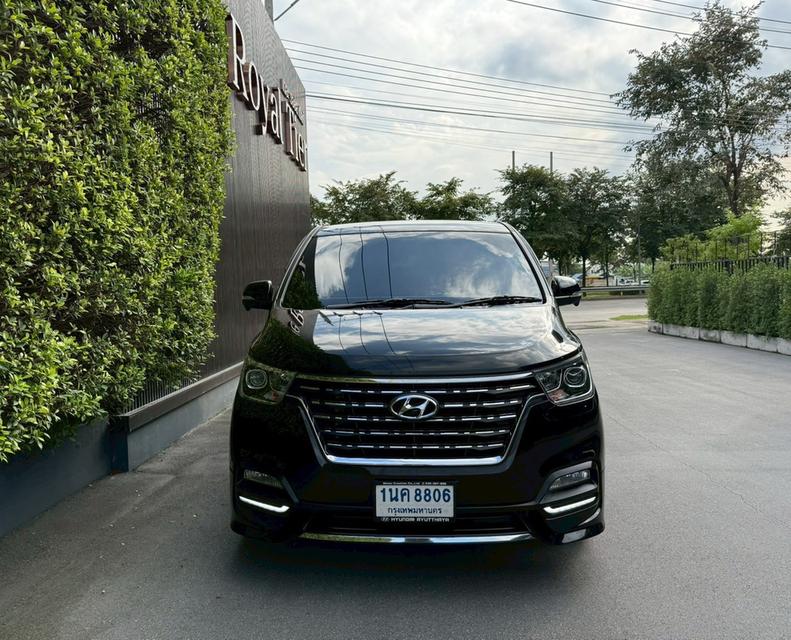 HYUNDAI H-1 2.5DELUXE AT ปี 2021 สีดำ