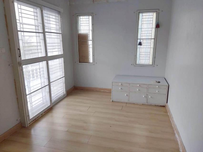 ขายด่วน บ้านพร้อมอยู่ ใกล้เมกาบางนา บรรยากาศสงบ เป็นส่วนตัวในโครงการคุณภาพ 8