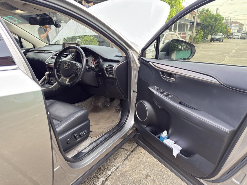 Lexus NX300H มือสอง ปี 2019 6