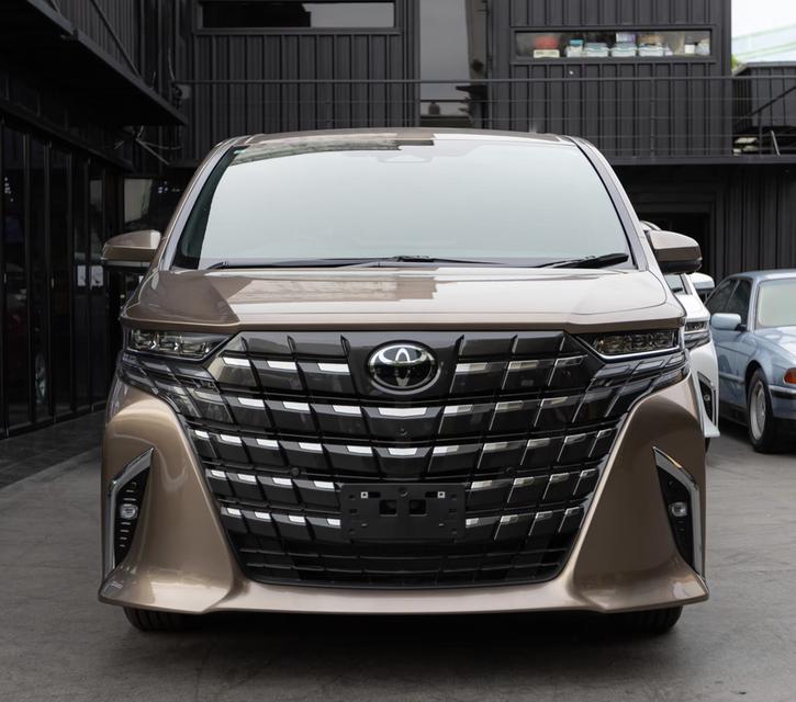 Toyota ALPHARD Z-PREMIER 40