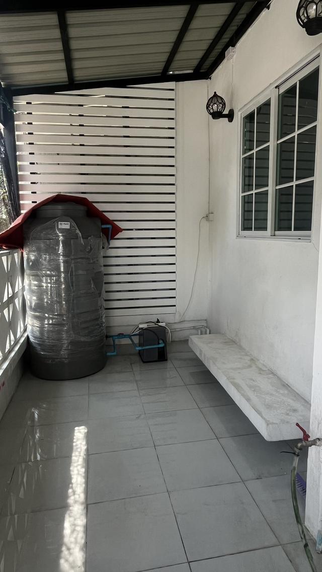 ด่วนมากกกบ้านวรารักษ์ รังสิตคลองสาม คลองหลวงเลขที่ ซ.8/5🎉🎉  เนื้อที่ 20 ตรว.  2 ห้องนอน 🛌  ห้องน้ำ 🛁  1 ครัว 🍽1 ห้องโถง 📺 จอดรถในบ้านได้ 1 6