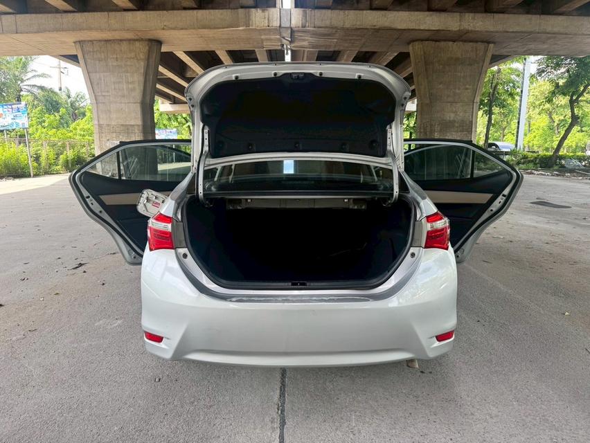 Toyota ALTIS 1.8 E AT ปี 2015 9