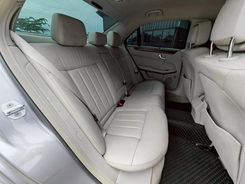 BENZ  E200 CGI 1.8 W212 11