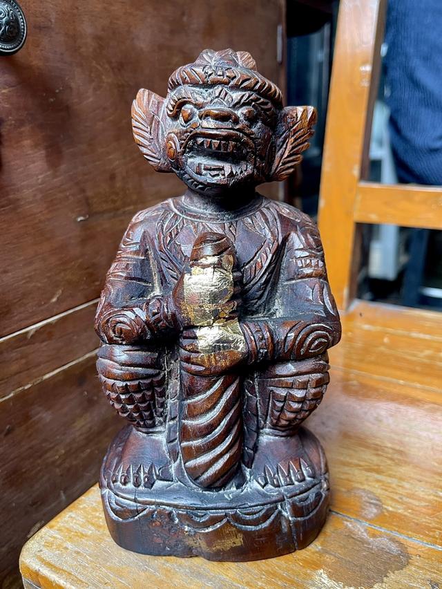 หนุมานไม้สักแกะสลัก หลวงพ่อดิ่ง วัดบางวัว หนุมานไม้โบราณ 3