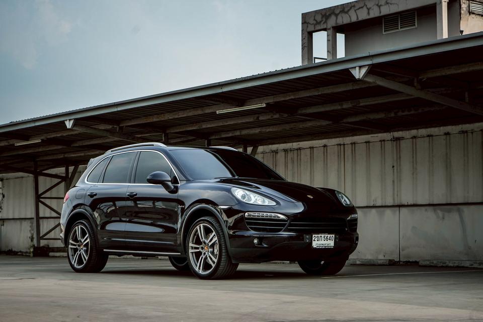 รหัสรถ CBL5640 PORSCHE CAYENNE 3.0 S Hybrid 4WD AT 2013