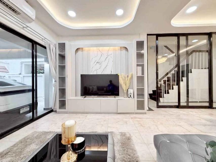 บ้าน TOWNHOME พระราม 9 6 นอน 4 น้ำ ใกล้สถานฑูคจีน  13