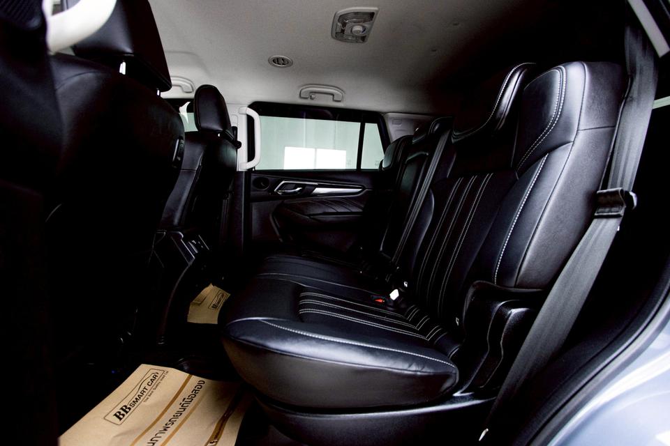 ISUZU MU-X 3.0 Phantom Collection Ultimate 2WD  2023  11