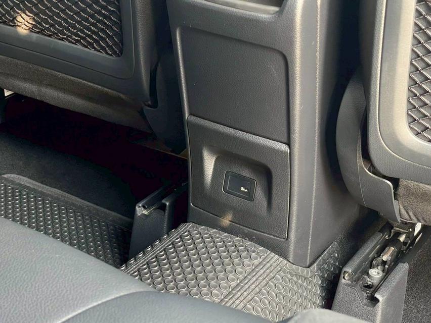 Mercedes Benz GLA200 AMG Dynamic (MY2022) ปี 2021 จด 2022 รูปที่ 16