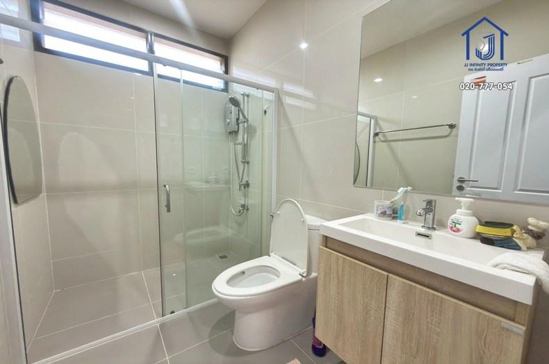 ขายบ้านเดี่ยว 2 ชั้น หมู่บ้านดิ เอ็มเบรส จตุโชติ รามอินทรา ถนนไทยรามัญ ใกล้ทางด่วน,รถไฟฟ้า 12