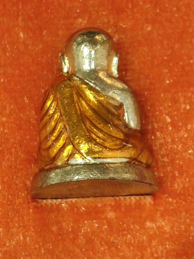 รูปหล่อหลวงพ่อเงิน พุทธโชติ จังหวัดพิจิตร 2