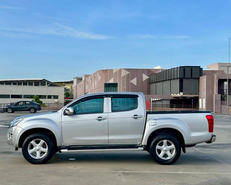 ISUZU D-MAX 2.5 VGS Z Ddi HI-LANDER CAB-4 เกียร์ธรรมดา สีบรอนซ์เทา ปี 2012 8