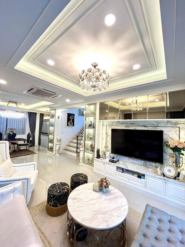 ขายขาดทุนบ้านเดี่ยวหรู 2 ชั้น หมู่บ้าน เซนโทร ราชพฤกษ์ 2 เนื้อที่ดิน 86.4 ตรว. 4 นอน 5 น้ำ บ้านสวย ตกแต่งครบ ใกล้รถไฟฟ้าสายสีม่วง
